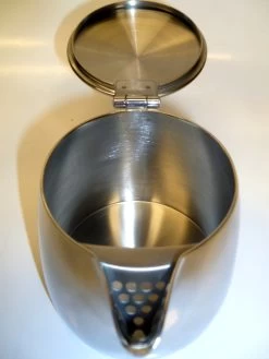 Valira 0.50 Lts Elegant Coffee Pot -Café Essentials Shop image 2109 2